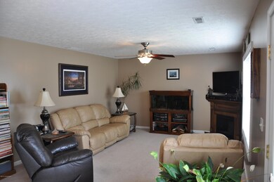 141 Scenic View Dr, Mount Washington, KY 40047 - photo 5