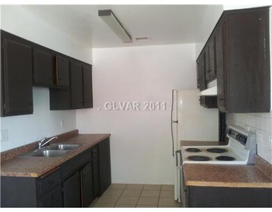 unlisted-address, North Las Vegas, NV 89030 - photo 4