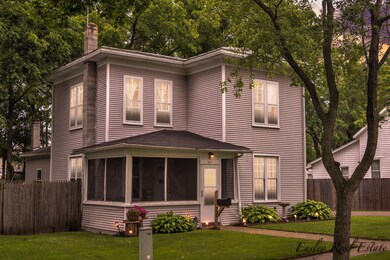 01-211 S Webster-WindowStill-Real-Estate