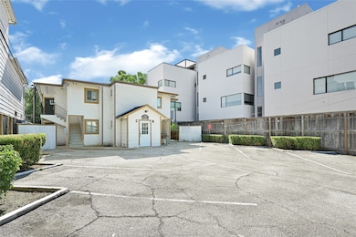 1603 Welch St unit 8, Houston, TX 77006 - photo 4