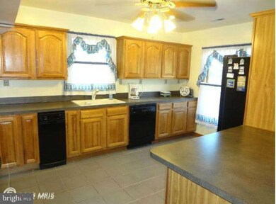 2650 Masseth Ave, Sparrows Point, MD 21219 - photo 4