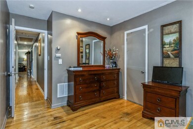 106 Lake Ct, Piscataway, NJ 08854 - photo 6