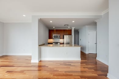 Gull's Cove unit 1220, Jersey City, NJ 07302 - photo 6