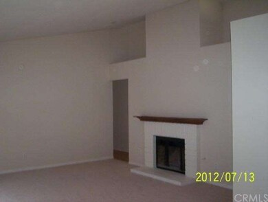 LIVING ROOM.NEW CARPET.NEW PAINT