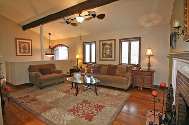 Living Room - Unique double-fan lighted ceiling fa
