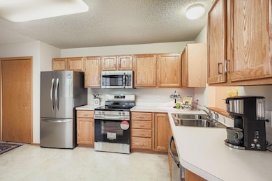 14527 Eureka Ct, Saint Paul, MN 55124 - photo 7