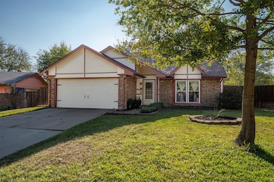 832 Foxwood Place, Lewisville, TX 75067 - photo 2