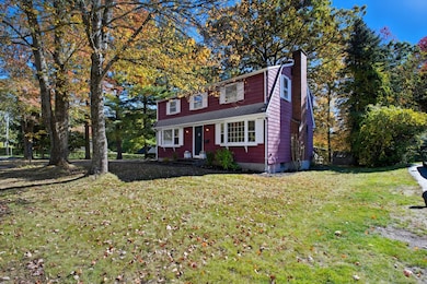 17 Douglas Dr, Enfield, CT 06082 - photo 2