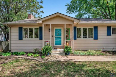 3706 SW Nottingham Rd, Topeka, KS 66610 - photo 5