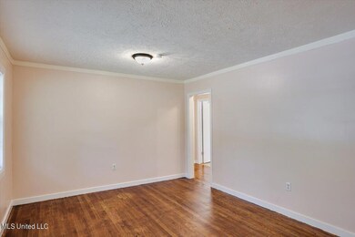 05-5082 Lurline Dr