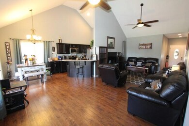 138 Bobby Jones Blvd, Frankfort, KY 40601 - photo 3