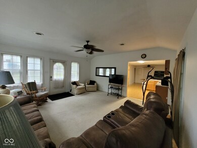 154 Eddleman Dr, Princes Lakes, IN 46164 - photo 4