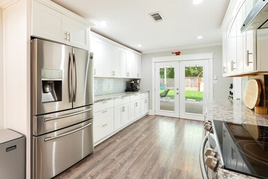 4630 Ella Blvd, Houston, TX 77018 - photo 7