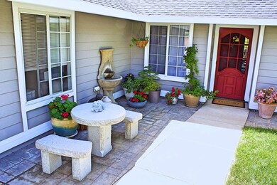 Front_Garden_2