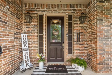 8100 Kentwood Dr, North Richland Hills, TX 76182 - photo 4