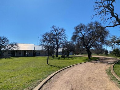 186 Northview Ln, Fredericksburg, TX 78624 - photo 6