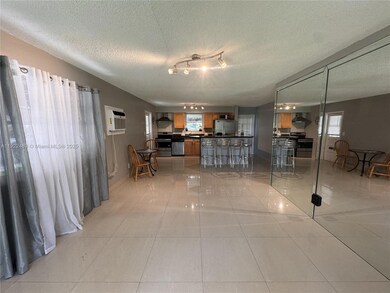 213 SW 5th St, Hallandale Beach, FL 33009 - photo 5