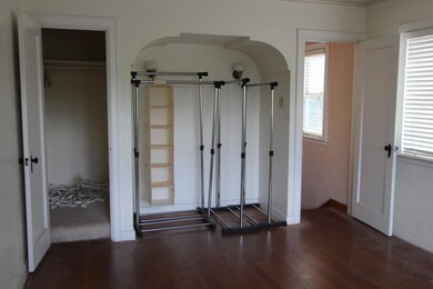 3rd bedroom opposite