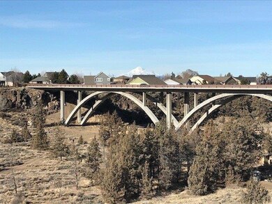 1028 NW Larch Ct, Redmond, OR 97756 - photo 2