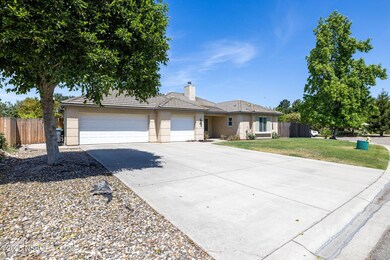 2-web-or-mls-475-heritage-ln
