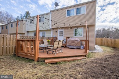 8613 Spring Creek Ct, Springfield, VA 22153 - photo 2