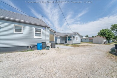 2102 Charles Ave, Dunbar, WV 25064 - photo 2