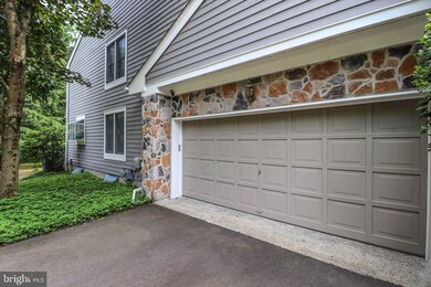 42 Primrose Cir, Princeton, NJ 08540 - photo 2