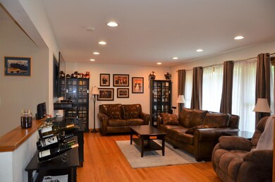 9004 Cottage Grove Place, Highland, IN 46322 - photo 3