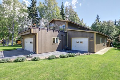 5-CAR Garage + RV Parking