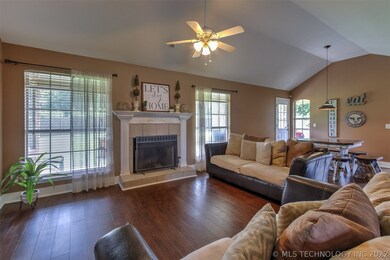 3513 S 215th East Ave, Broken Arrow, OK 74014 - photo 6