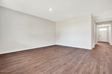 9610LargeOakCourt-06