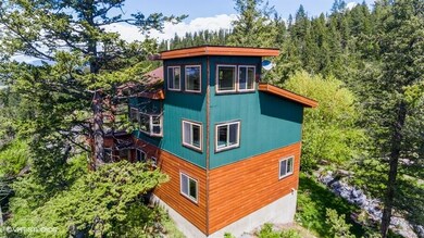 35_126LittleCourt_181009_AerialView_LowR