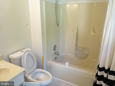 11925 Susan Ln, Lusby, MD 20657 - photo 7