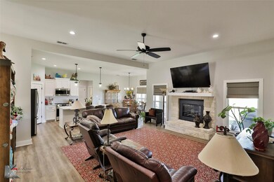Living room with plenty of natural light, NOTE cus