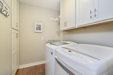 012-photo-laundry-room-7769869