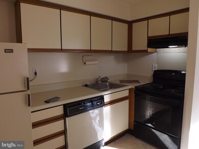 8 Derry Dr, North Wales, PA 19454 - photo 3