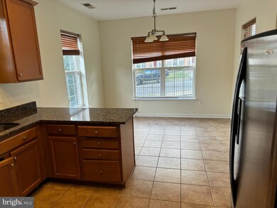9713 Handerson Place unit 101, Manassas Park, VA 20111 - photo 4