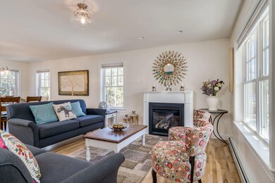 012_56forestglenln-12
