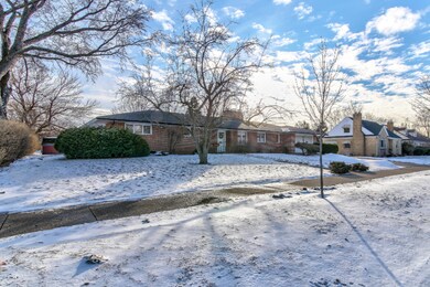 258 W 24th St Blended-4