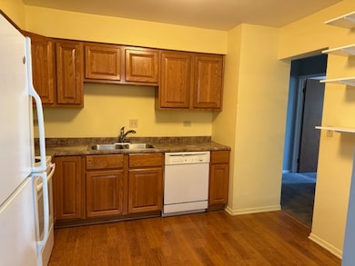 Farmingdale Terrace unit 310, Darien, IL 60561 - photo 6