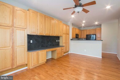 46271 Porter Terrace, Sterling, VA 20165 - photo 4