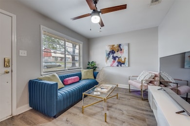 1224 W Hunt St unit 1222, Sherman, TX 75092 - photo 4