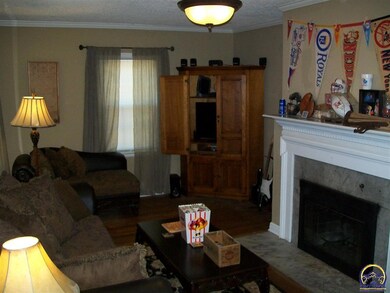1722 SW Webster Ave, Topeka, KS 66604 - photo 4