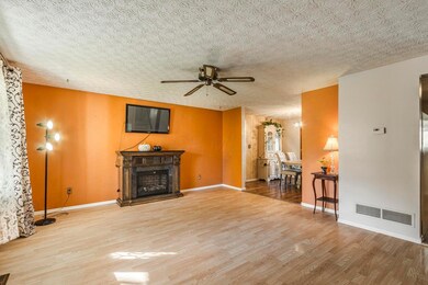 1720 Americana Ct, Columbus, OH 43229 - photo 6