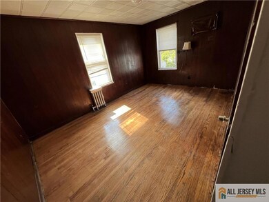 361 Prospect St, Perth Amboy, NJ 08861 - photo 4