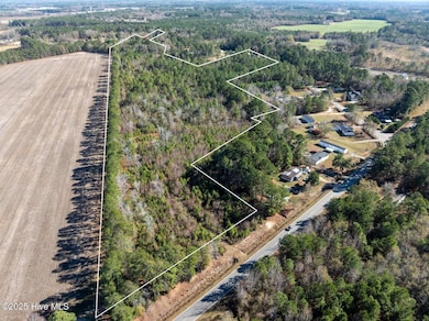 1598 River Bluff Rd, Lumberton, NC 28358 - photo 2