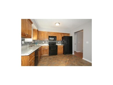 605 W King St, Spring Hill, KS 66083 - photo 5