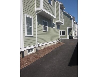 27 Montgomery St unit 1, Cambridge, MA 02140 - photo 2