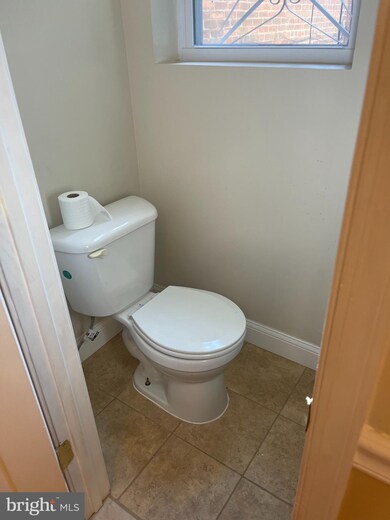 526 Sanford Place, Baltimore, MD 21217 - photo 4