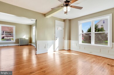 434 W Queen St, Chambersburg, PA 17201 - photo 4